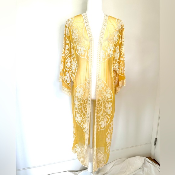NWOT Vanity Collection Yellow Sheer Kimona Duster Cover Up Coat - Picture 3 of 9